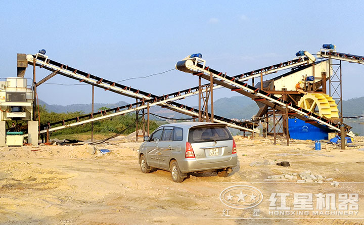 制砂機、洗砂機現(xiàn)場